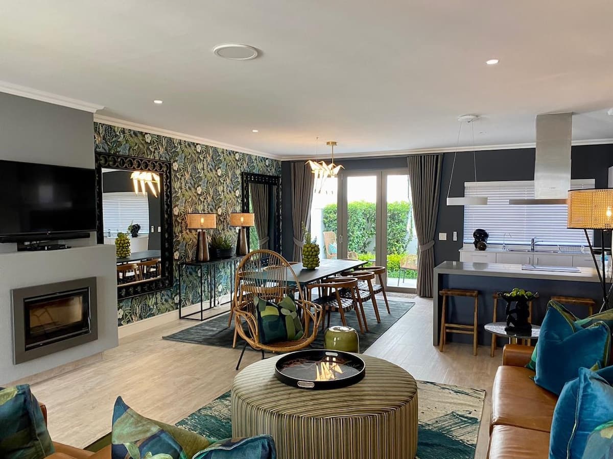 The Luxury Village Apt (2BR)
